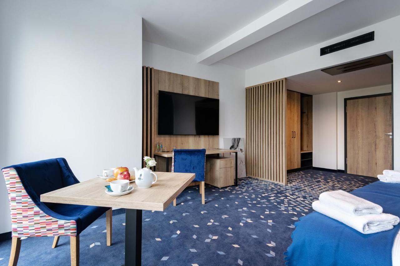 Krze Ilkus Hotel & Restaurant מראה חיצוני תמונה
