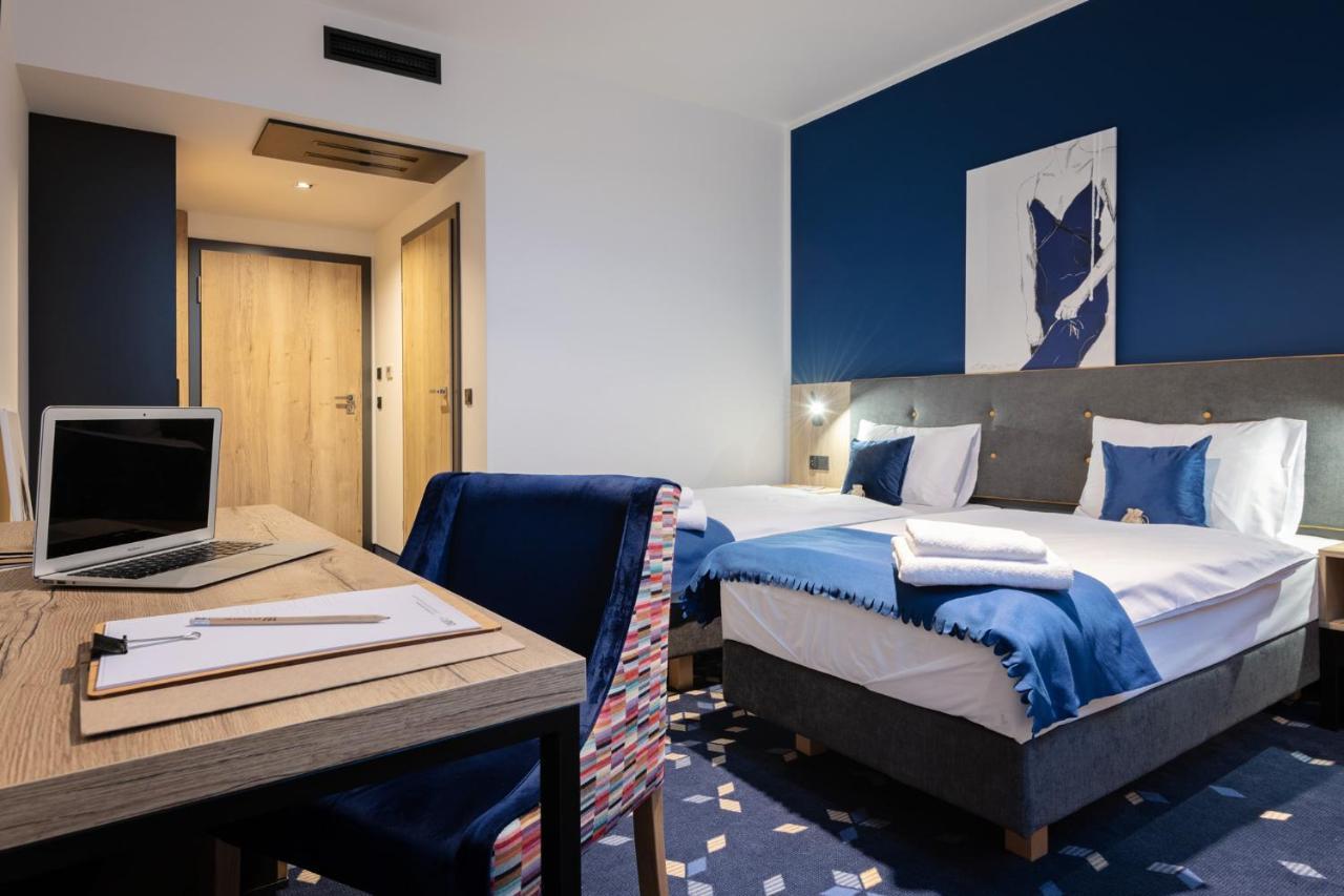 Krze Ilkus Hotel & Restaurant מראה חיצוני תמונה