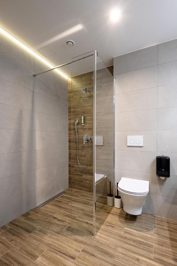 Krze Ilkus Hotel & Restaurant מראה חיצוני תמונה